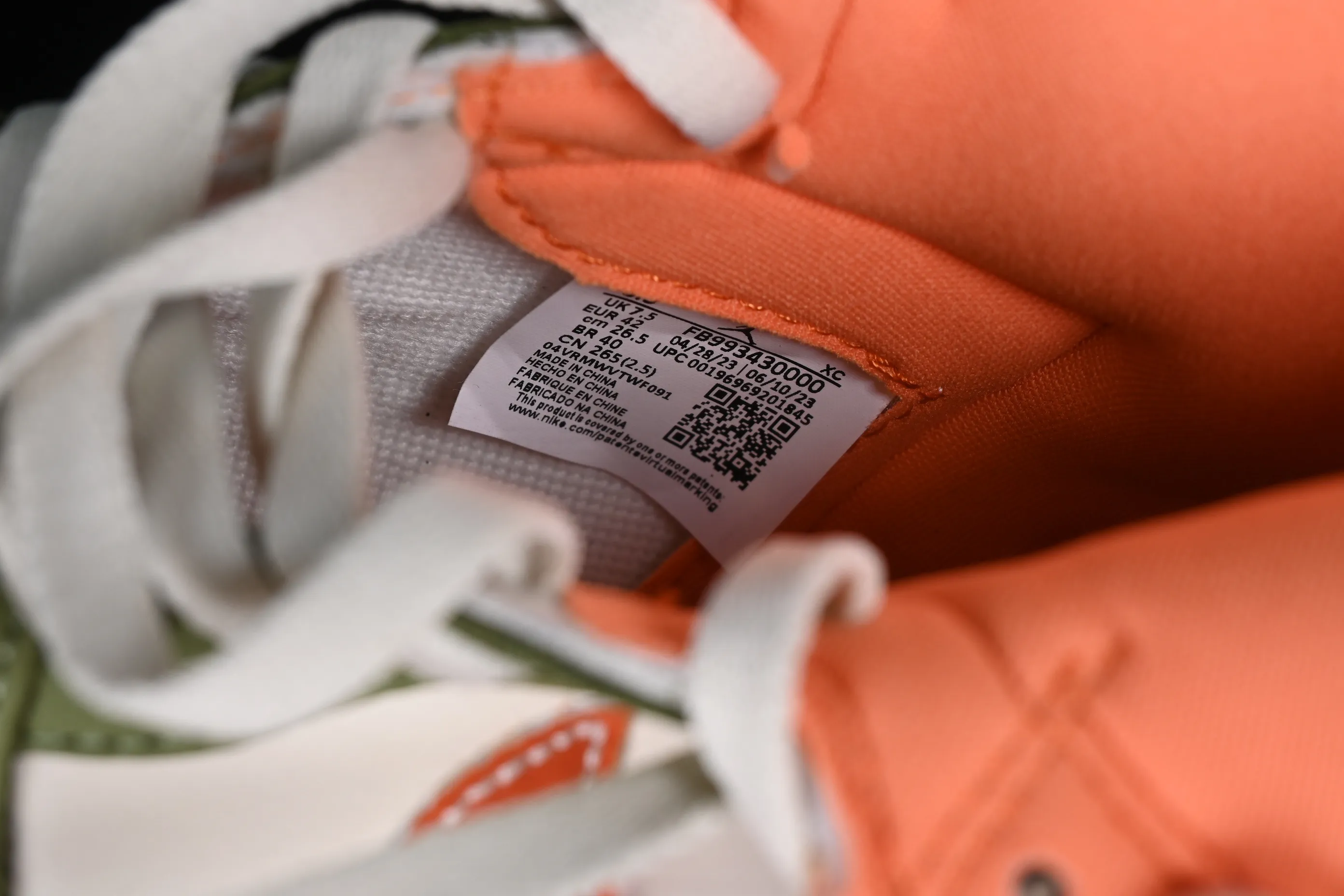 All categories Air Jordan Jordan series basketball shoes Air Jordan 1 High Air Jordan 1 High OG "Celadon" AJ1 Joe 1 deconstructed retro coconut milk green high-top basketball shoes FB9934-300